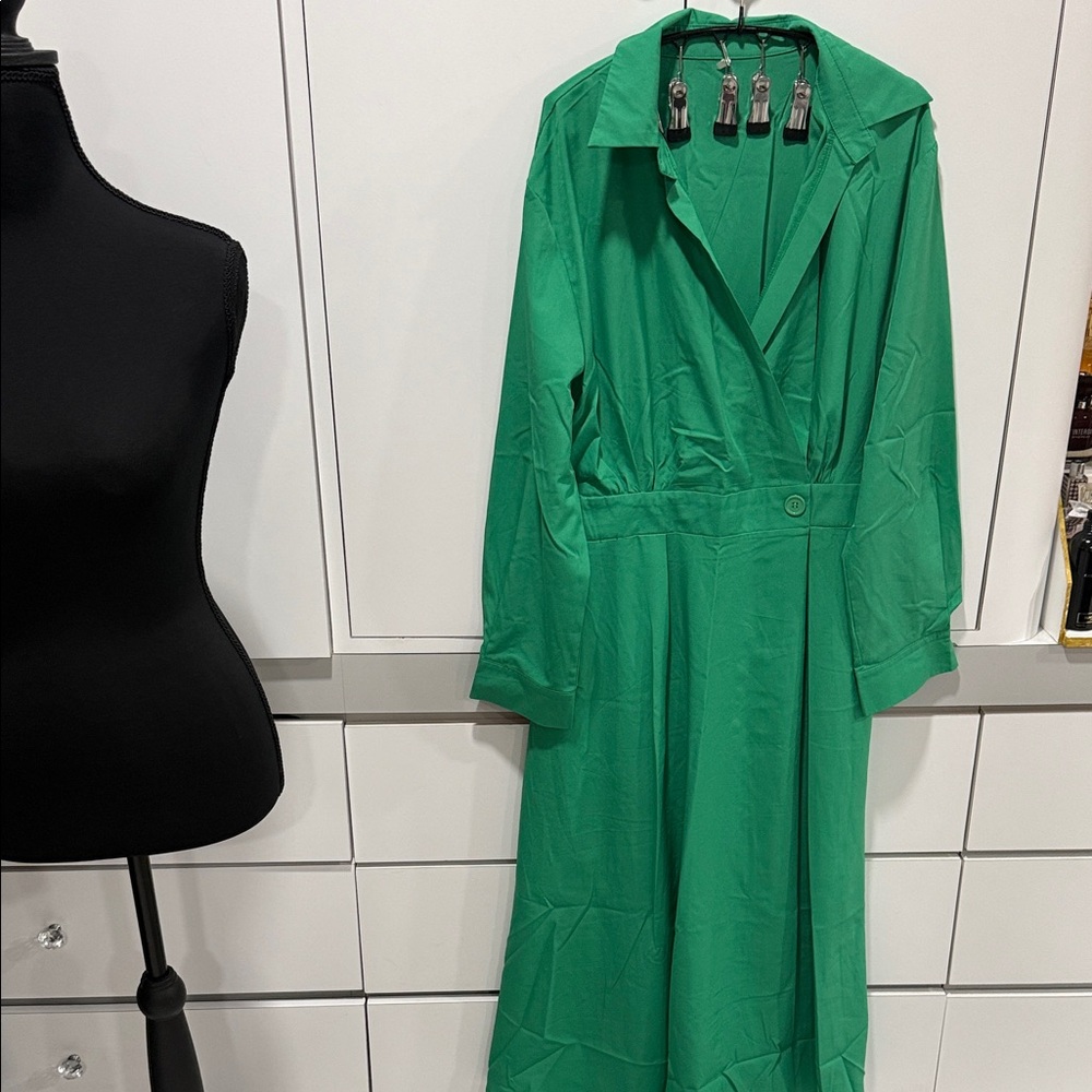 Chic Long Sleeve Green Dress